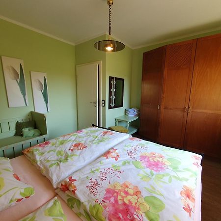 Ferienwohnung Am Traumgarten, 35646 Uplengen Экстерьер фото